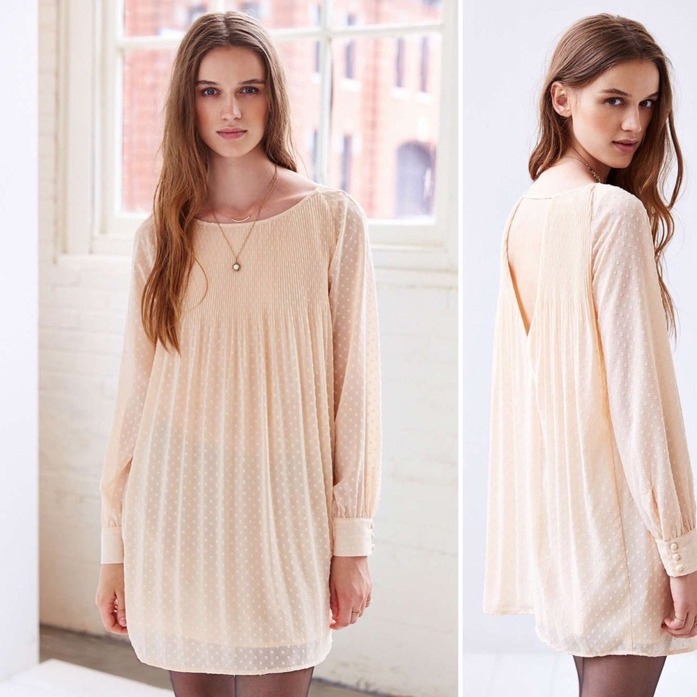 {Kimchi Blue} Pintuck Sheer Chiffon Swing Dress